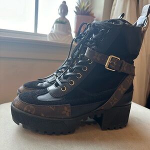 Laureate Platform Desert Boot